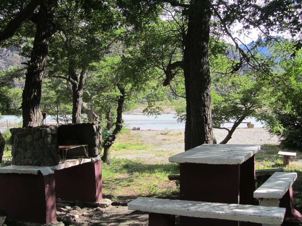 Camping Rio De Las Vueltas Эль-Чальтен Экстерьер фото